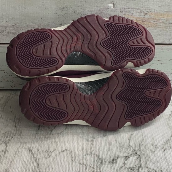 NWOT Nike Air Jordan Future Bordeaux - Picture 9 of 12